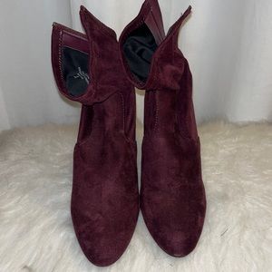 Steve Madden Suede Burgundy Booties